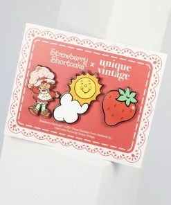 Lucinda's Strawberry Shortcake Pin Set New