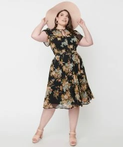 Lucinda's Floral Bouquet Dahlia Dress