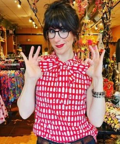 Lucinda's Got Milk? Bow Top