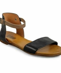 Lucinda's New Alanis Sandal By Miz Mooz