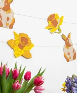 Lucinda's Bunny, Chick And Flower Garland