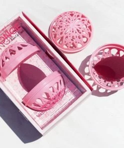 Lucinda's New The Sponge From MakeUp Eraser 7 Lucinda's New The Sponge From MakeUp Eraser