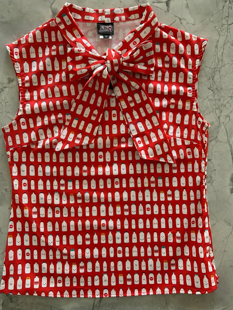 Lucinda's Got Milk? Bow Top 5 Lucinda's Got Milk? Bow Top