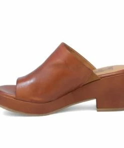 Lucinda's New Brandy Gwen By Miz Mooz