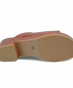 Lucinda's New Brandy Gwen By Miz Mooz