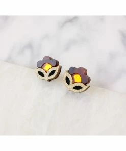 Lucinda's New Tortoise Flora Stud